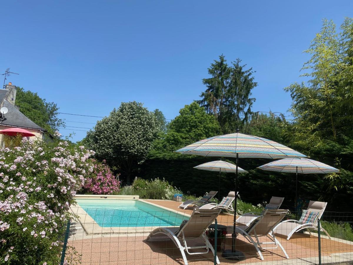 Gite De La Cale De La Clauderie Rigny-Ussé Esterno foto